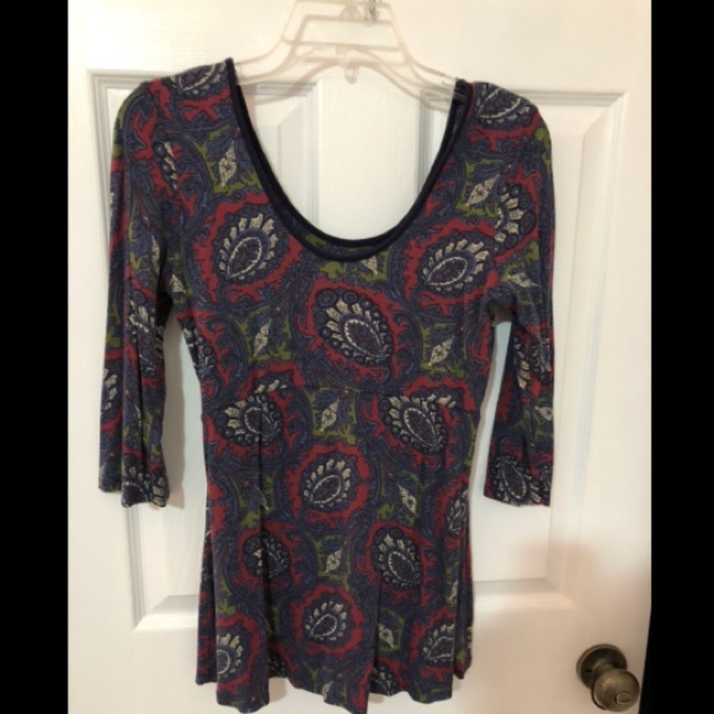 3/4 sleeved babydoll top.